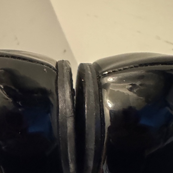 Salvatore Ferragamo Black Patent Leather Flats with Ferragamo Signature Bow, 9B - Picture 15 of 15